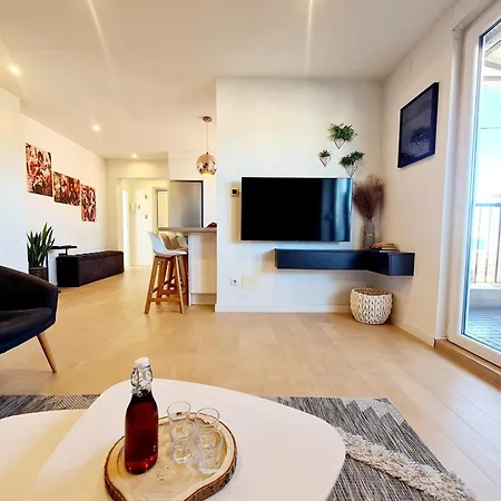 Beautiful Sea View, Free Parking, Centre Of Appartement