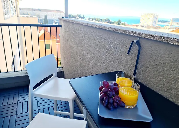 Beautiful Sea View, Free Parking, Centre Of * 斯普利特