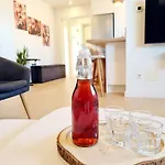 Beautiful Sea View, Free Parking, Centre Of Apartamento