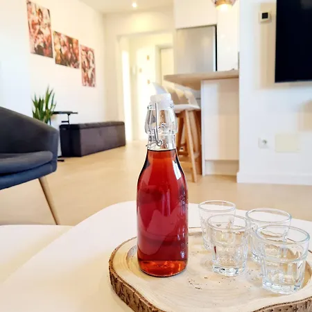 Beautiful Sea View, Free Parking, Centre Of Lägenhet